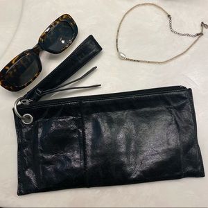 HOBO VIDA WRISTLET
